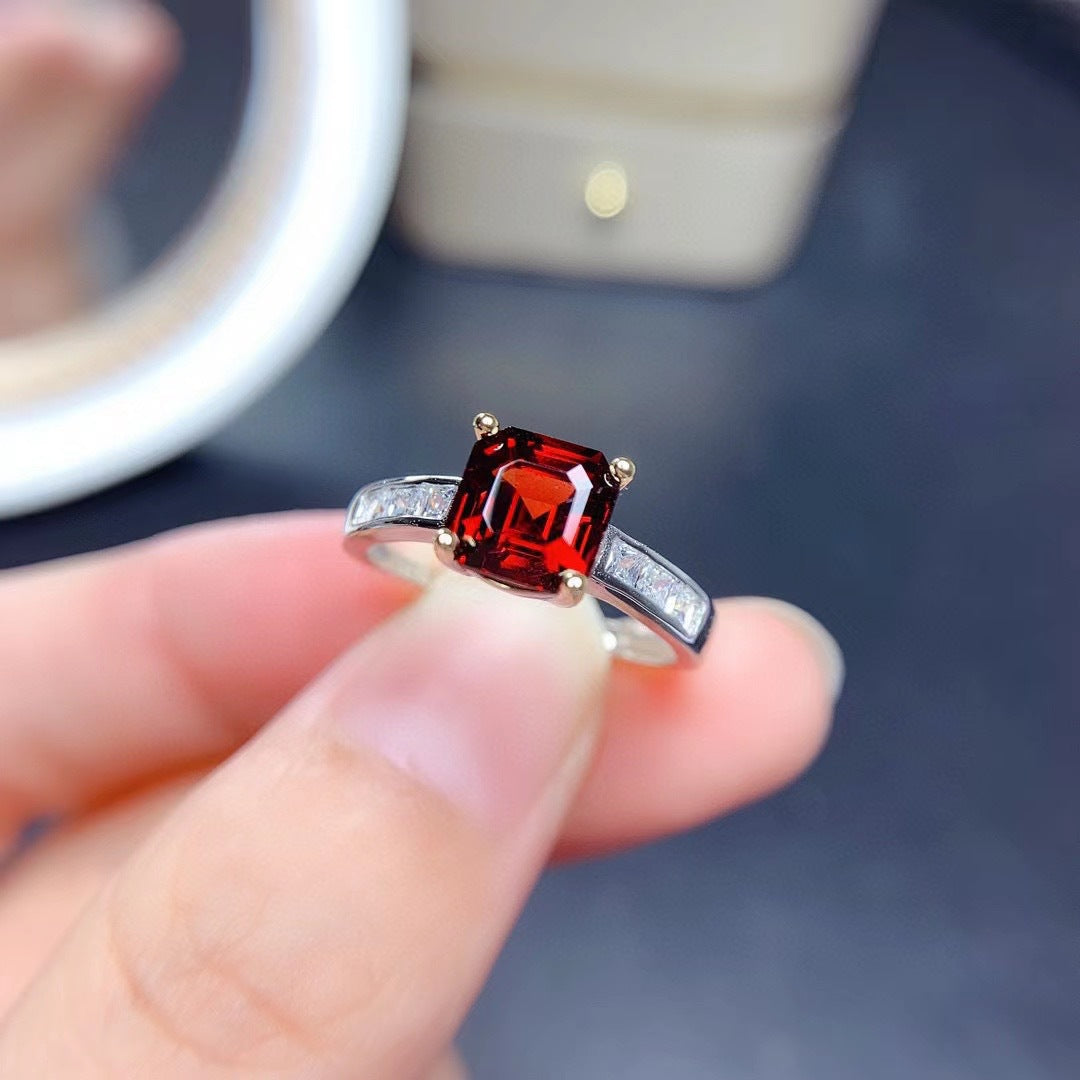 925 Silver Inlaid Natural Mozambique Garnet Ring